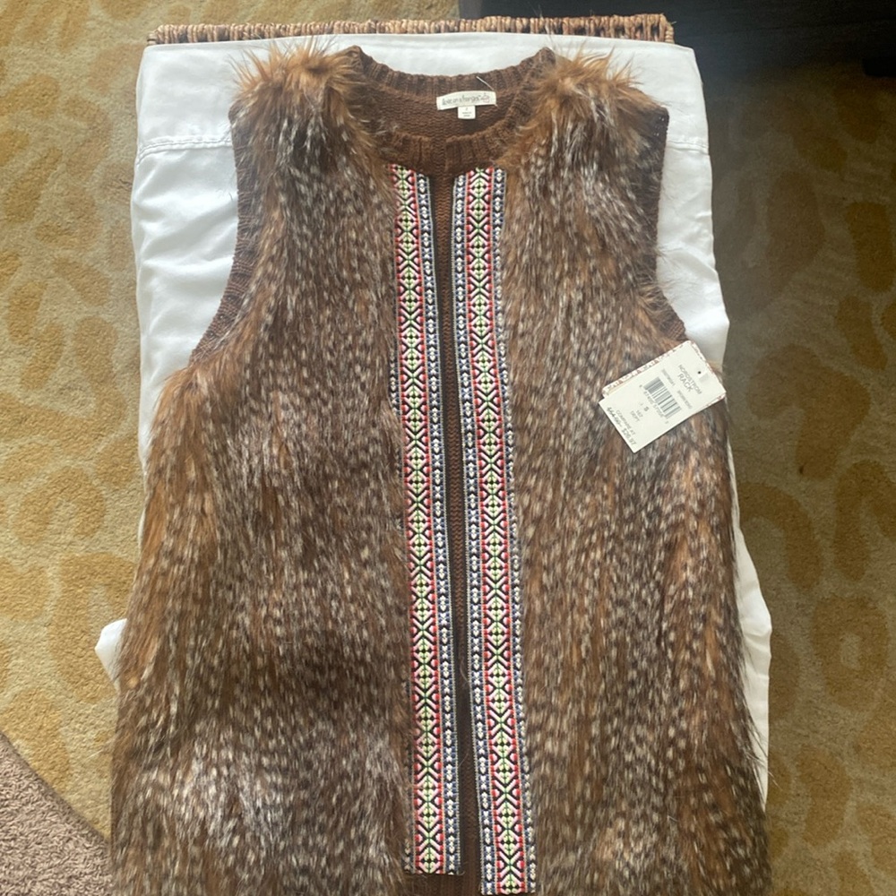 Faux fur sweater vest